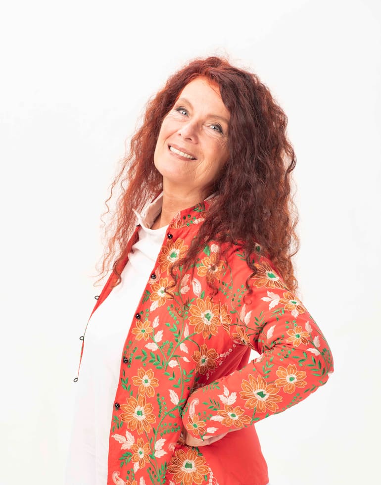 Katja Alemann: “Ser feliz también puede ser una forma de resistencia”