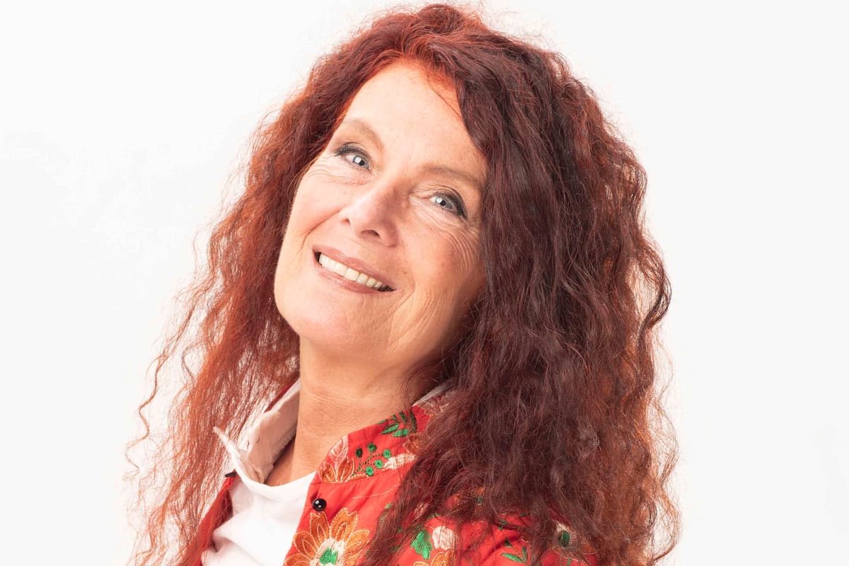 Katja Alemann: “Ser feliz también puede ser una forma de resistencia”