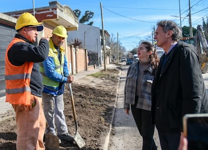 Katopodis, este miércoles, al recorrer obras en Moreno junto a la intendenta Mariel Fernández, una aliada de Cristina y Máximo Kirchner
