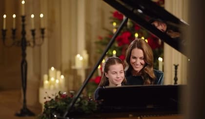 Katte Middleton junto a su hija Charlotte