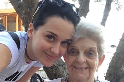 Katy Perry y su adorada abuela