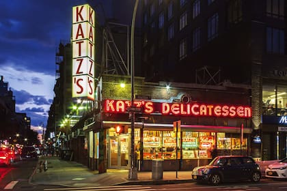 Katz's Deli, los mejores sándwiches de pastrami desde 1888