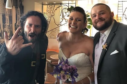 Keanu Reeves sorprendió a unos novios