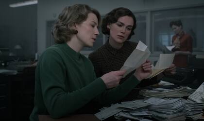 Keira Knightley y Carrie Coon protagonizan El estrangulador de Boston (2023), de Matt Ruskin sobre los crímenes seriales que asolaron a Boston a comienzos de los 60