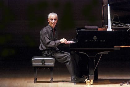 Keith Jarrett performs solo at Carnegie Hall in New York, March 3, 2015. Jarrett, known for an at times frosty relationship with live audiences, here was in irreproachable form on the piano and thanked the crowd for their support. (Hiroyuki Ito/The New York Times)