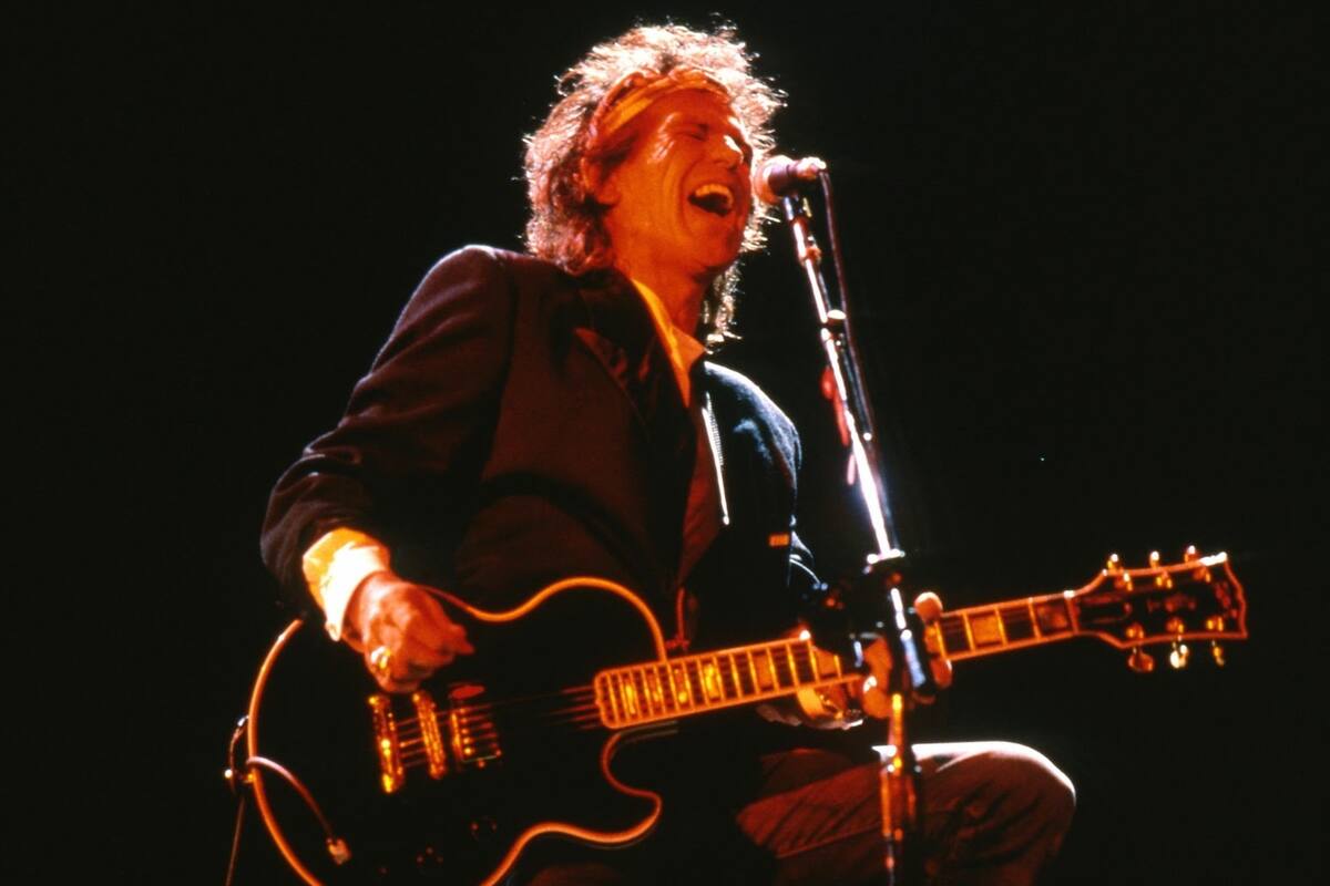 Keith Richard durante su gira de finales de los ochenta, con los X-Pensive Winos