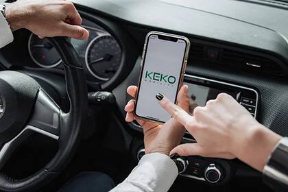 Keko es una plataforma de movilidad que permite alquilar un vehículo por minutos, horas o días desde una aplicación móvil
