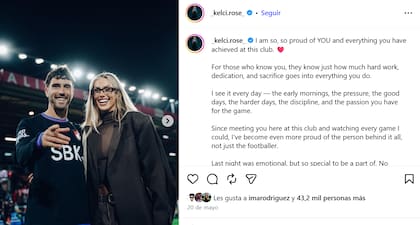Kelci le dedicó unas tiernas palabras a su novio al salir del Bournemouth