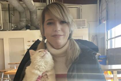 Kelly Anderson pagó casi 25.000 para clonar a Chai, su gato muerto (Crédito: austonia.com)