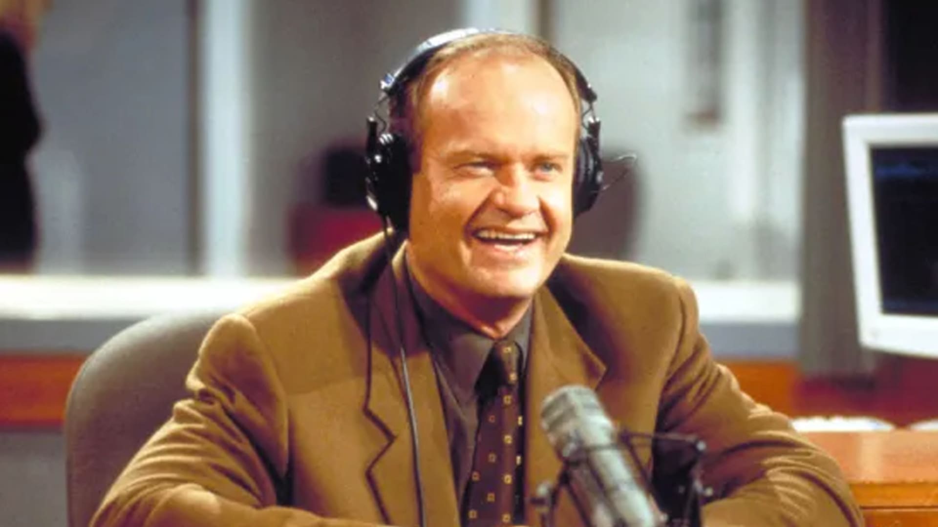 Kelsey Grammer en Fraiser, la gran sitcom de los años 90 que vale la pena volver a ver