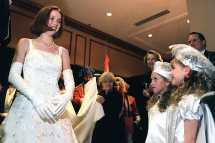 Kemper tenía 19 años cuando la coronaron como la reina del baile de debutantes