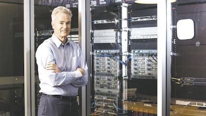Ken Lammeck, presidente ejecutivo de Insight Enterprises, de Temple, Arizona,
dice que se ha vuelto más cauto ante las predicciones de los expertos