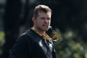 Kendrick Lynn, entrenador asistente de los Pumas, está sorprendido con algunas particularidades del rugby argentino