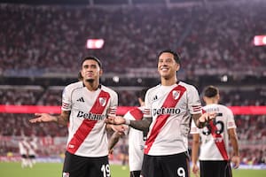 Kendry Páez armó toda la jugada y Sebastián Driussi convirtió un golazo para el triunfo de River ante Carabobo