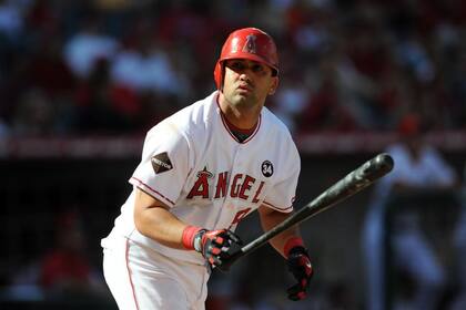 Kendrys Morales es el único cubano en conectar dos jonrones en una misma entrada en la historia de las Grandes Ligas