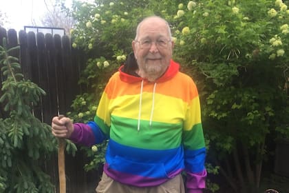 Kenneth Felts, un hombre de 90 años que vive en las afueras de Denver, decidió dar a conocer su homosexualidad