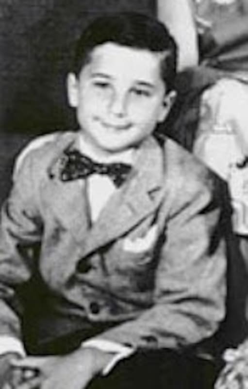Kenneth y Bárbara Handler, los hijos de Ruth y Elliot, que inspiraron los nombres de la pareja de muñecos más famosos