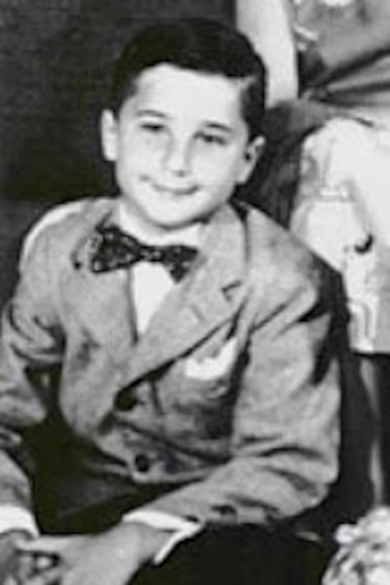Kenneth y Bárbara Handler, los hijos de Ruth y Elliot, que inspiraron los nombres de la pareja de muñecos más famosos