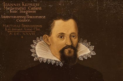 Kepler abordó su problema personal como todo un matemático.