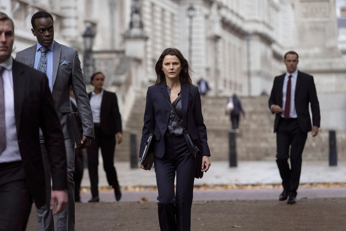 Keri Russell como la embajadora Kate Wyler en La Diplomática.
