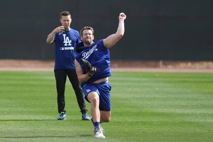 Kershaw lanza tres entradas sin carreras en su primera apertura de rehabilitación