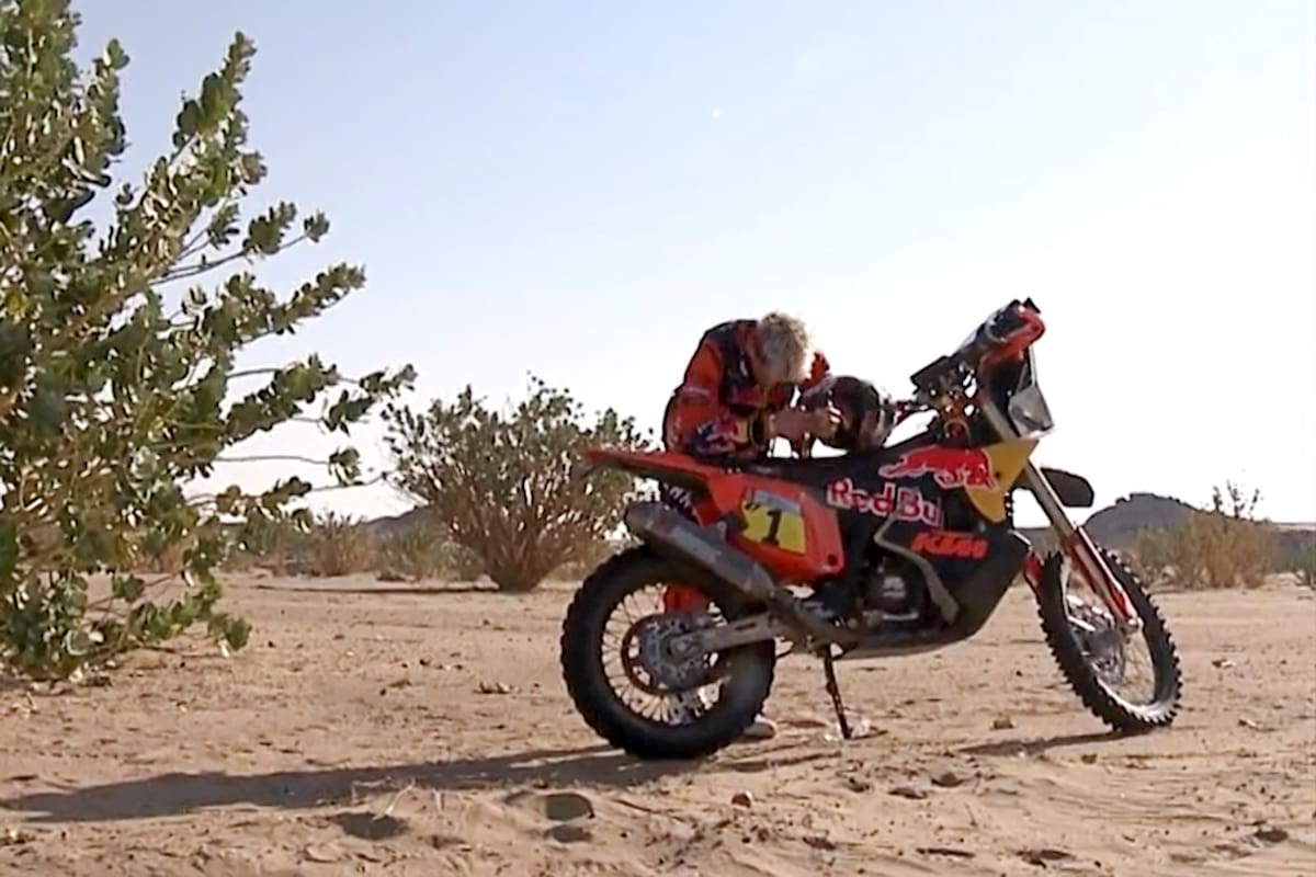 Kevin Benavides abandonó en la etapa 10 y no podrá defender su título