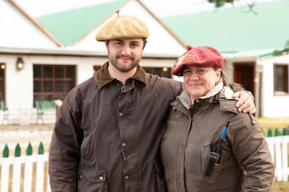 Kevin Pamich con su mamá, Carolina Fenton de Pamich.