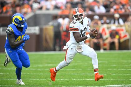 Kevin Stefanski defiende manejo de Shedeur Sanders tras final de pretemporada de los Browns