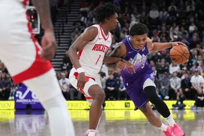 Keyonte George anota 30 puntos por Jazz, que remonta y vence 124-115 a Rockets