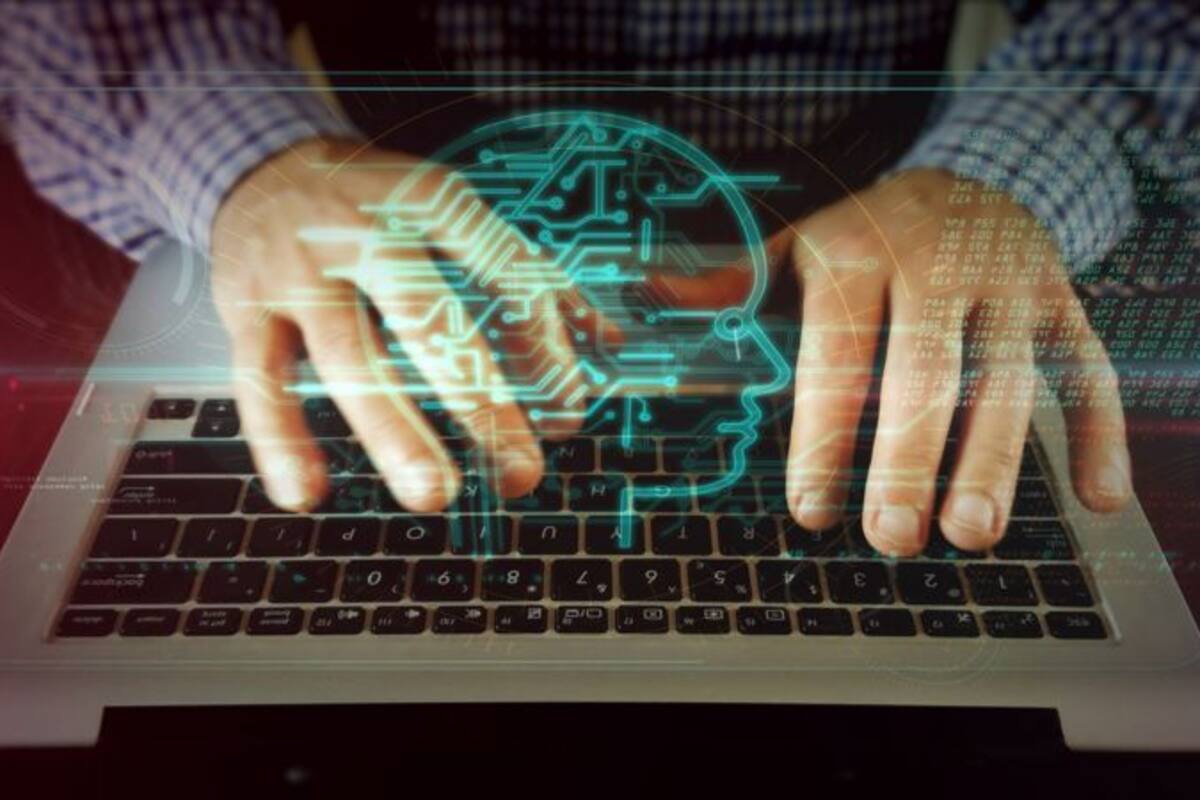 Khan sostiene que en las clases online es mucho más fácil controlar cualquier irregularidad