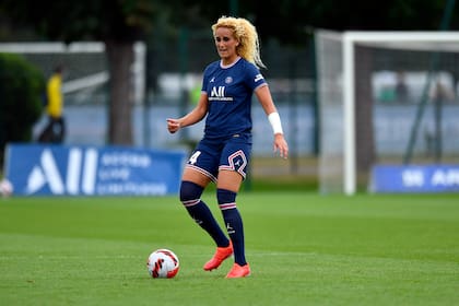 Kheira Hamraoui, la jugadora que fue agredida el 4 de noviembre y que quedó fuera del plantel por las lesiones que sufrió en piernas y brazos