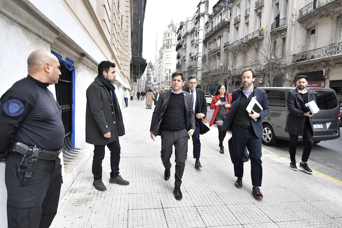 Kicillof asistió a la audiencia de la Corte Suprema de Justicia junto a su ministro de Economía, Pablo López