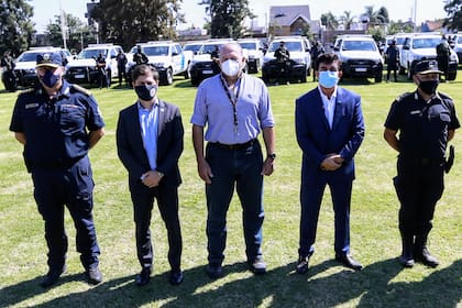 Kicillof, Berni y Espinoza pusieron en funcionamiento 80 nuevos patrulleros