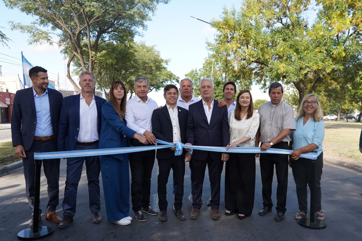 Kicillof con Alak y otros dirigentes este jueves en La Plata