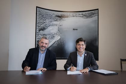 Kicillof con el presidente de Uruguay, el frenteamplista Yamandú Orsi