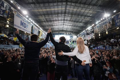 Kicillof, con Magario y Espinoza en La Matanza