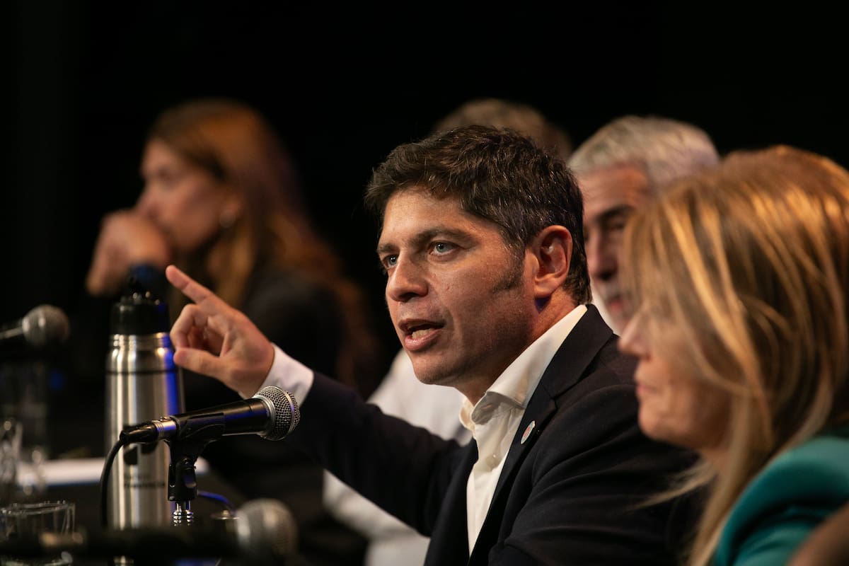 Kicillof, en el encuentro con militantes en Avellaneda. Foto: Prensa