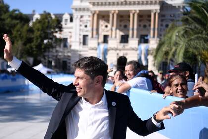 Kicillof expuso sus planes frente a la Legislatura y pidió "acelerar"