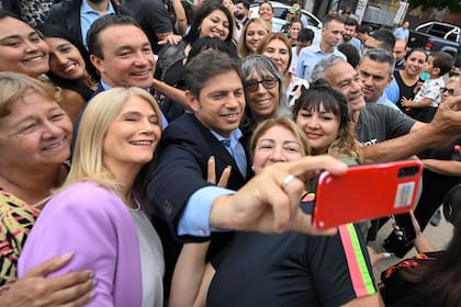 Kicillof inicio el ciclo lectivo en un Jardín de infantes de Florencio Varela