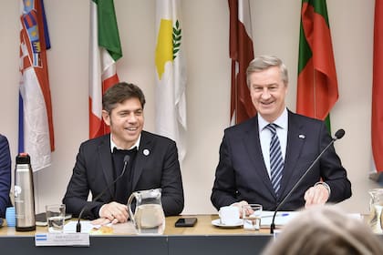 Kicillof junto al embajador de la UE