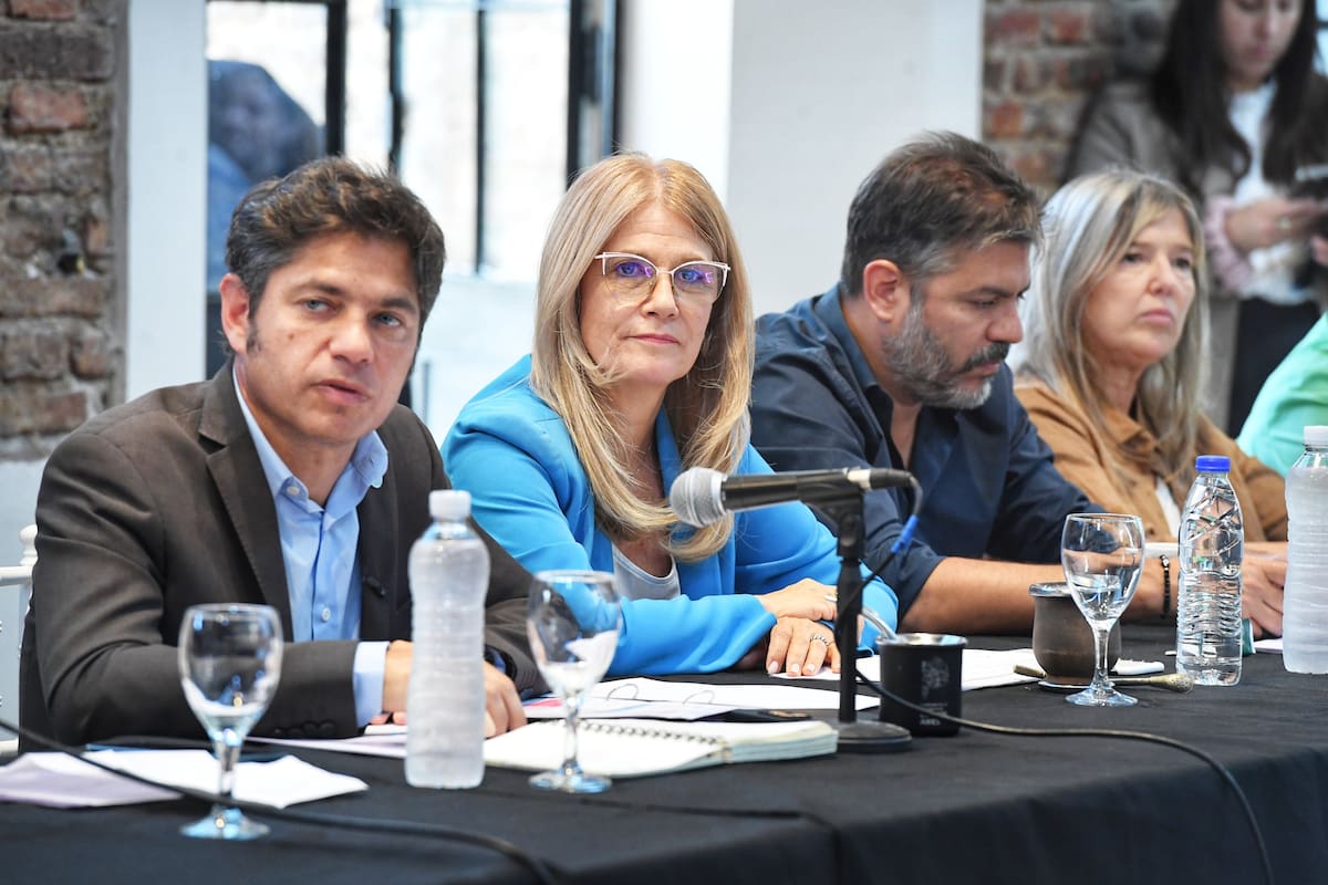 Kicillof, Magario, Bianco y Álvarez Rodríguez, ayer en Chascomús