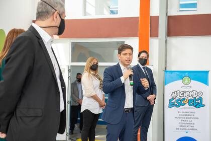 Kicillof, Trotta y Ferraresi inauguraron el edificio de la escuela primaria provincial N°31