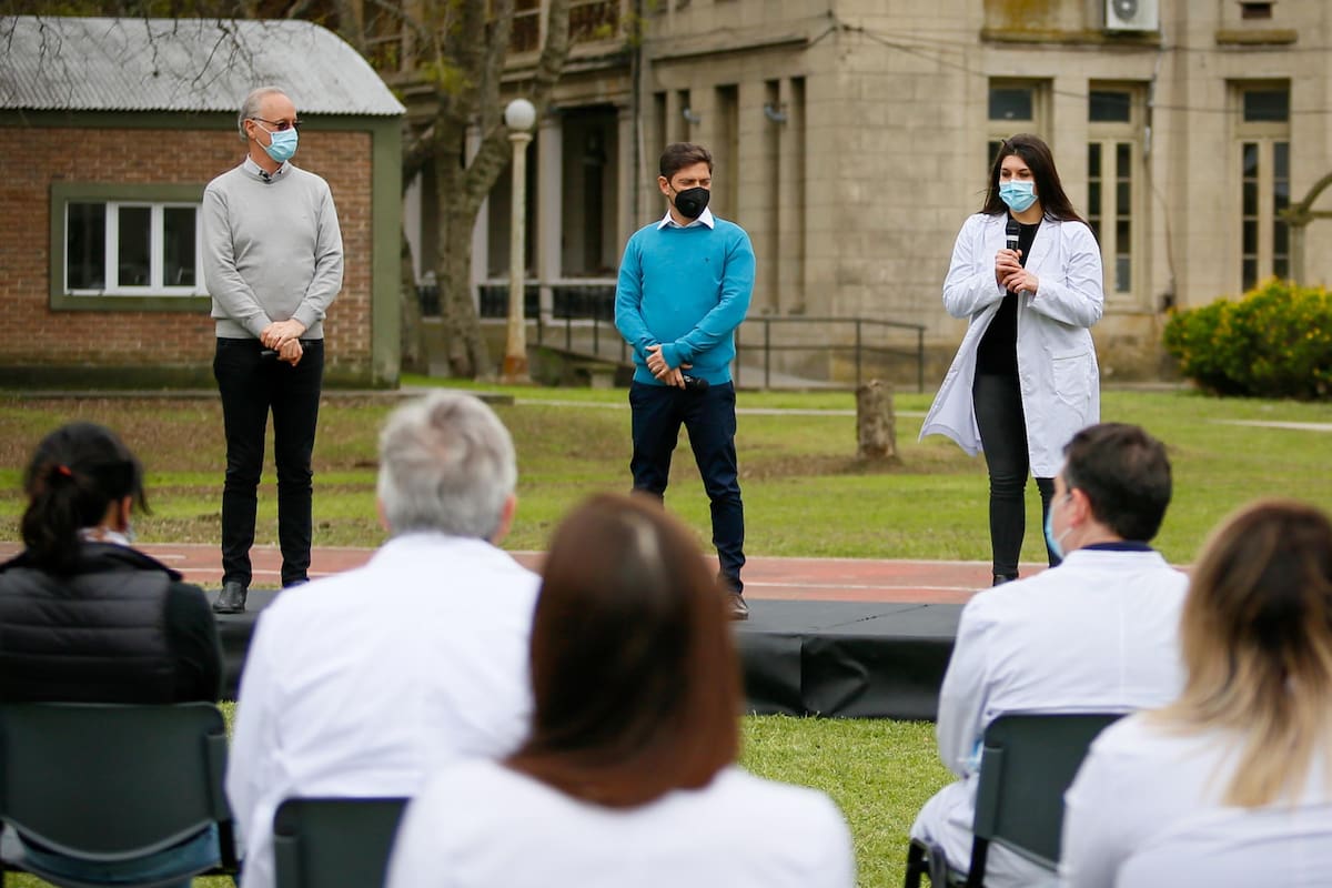 Kicillof y Gollan anunciaron la incorporación de 1.137 residentes a la planta permanente de los hospitales bonaerenses
