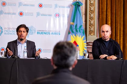 Kicillof y Larreta durante la conferencia de prensa luego de la reunión en La Plata