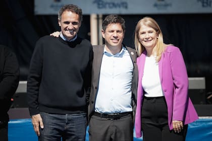 Kicillof y Magario, junto a Katopodis, que juró como senador provincial pero pidió licencia para seguir como ministro bonaerense