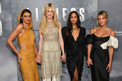 Kidman y Zoe Saldaña protagonizan la serie de Taylor Sheridan sobre un programa encubierto de la CIA que intenta infiltrarse en organizaciones terroristas. Laysla De Oliveira y Jill Wagner se suman al thriller en el que las mujeres mandan