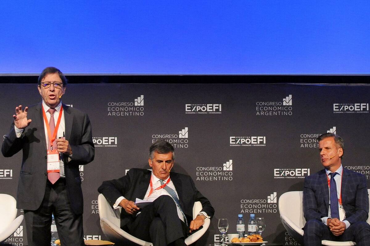 Kiguel, Santangelo, Redrado, Castiglione y Artana, entre otros, subrayaron las tareas que el Gobierno debe encarar; Galiani destacó la sanción de la ley de responsabilidad fiscal