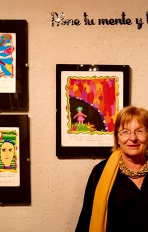 Kiki Suárez a los 72 en su galería de arte