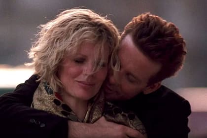 Kim Basinger y Mickey Rourke, en una escena de 9 semanas y media