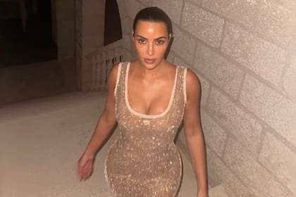 Kim Kardashian compartió en Instagram una serie de fotos que le sacó su hija